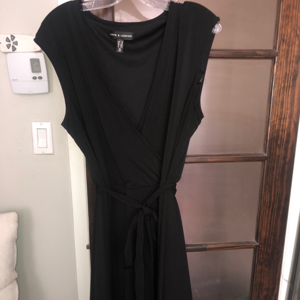 Beautiful v neck faux wrap dress